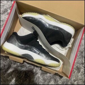 Jordan 11 Retro Low Barons